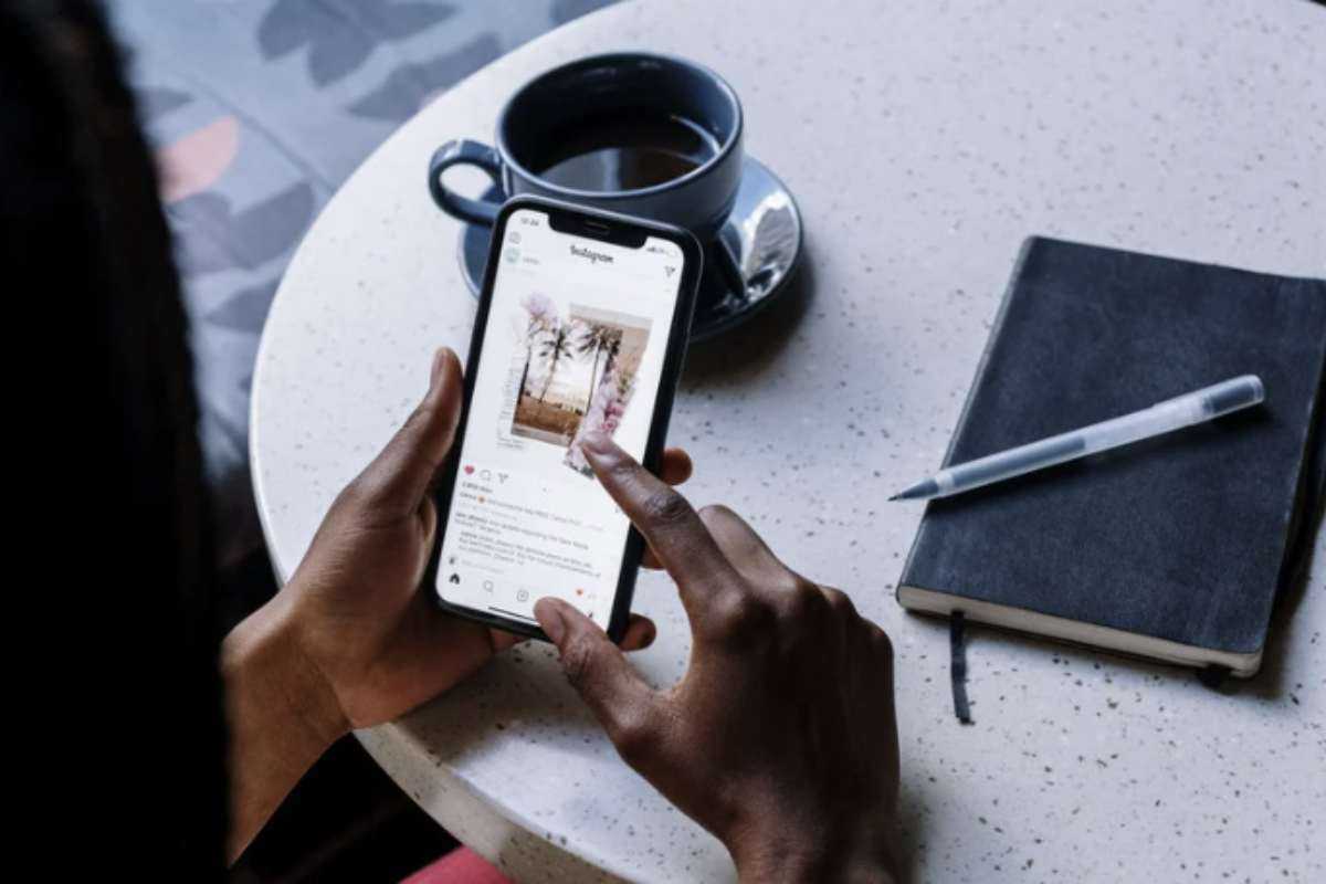 Nonostante le innovazioni, Meta AI è finita recentemente sotto i riflettori per alcune criticità emerse. Un’inchiesta del Wall Street Journal