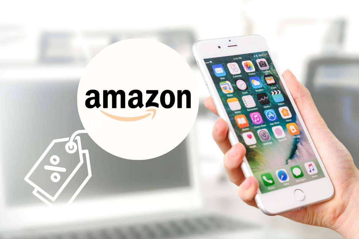 logo amazon iphone in mano
